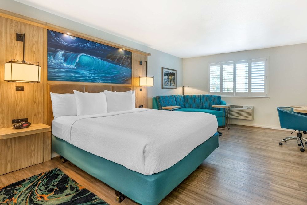 Best Western Plus Capitola By-the-Sea Inn & Suites 1
