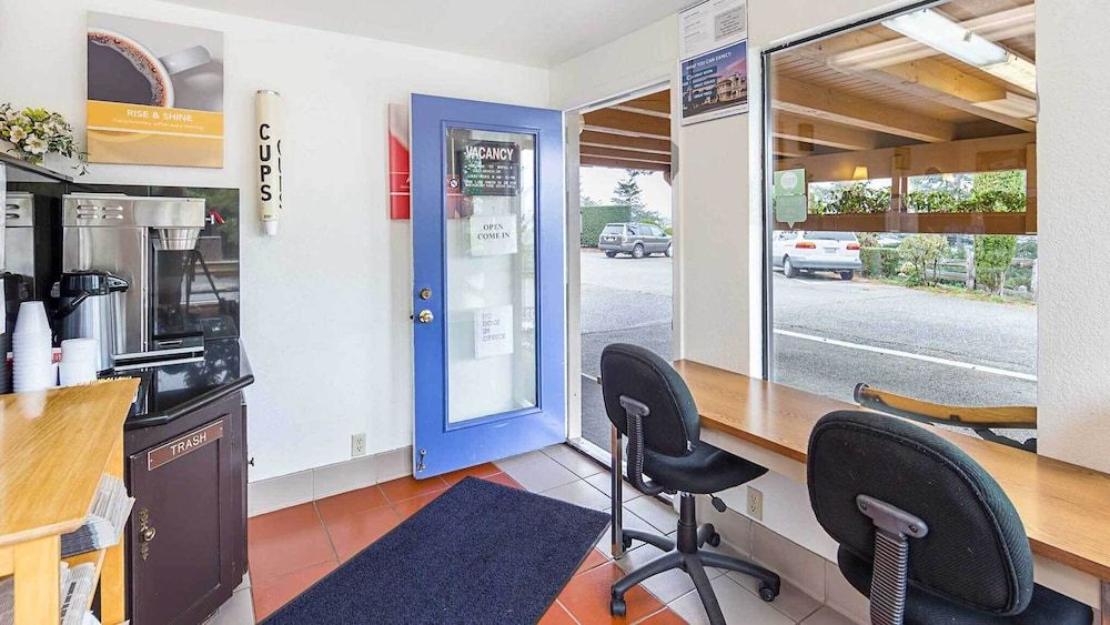 Motel 6 Gold Beach 2