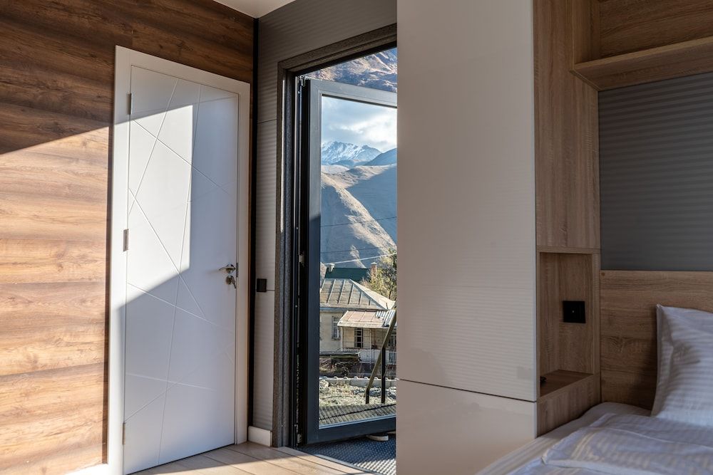 Landscapes Hotel Kazbegi 2