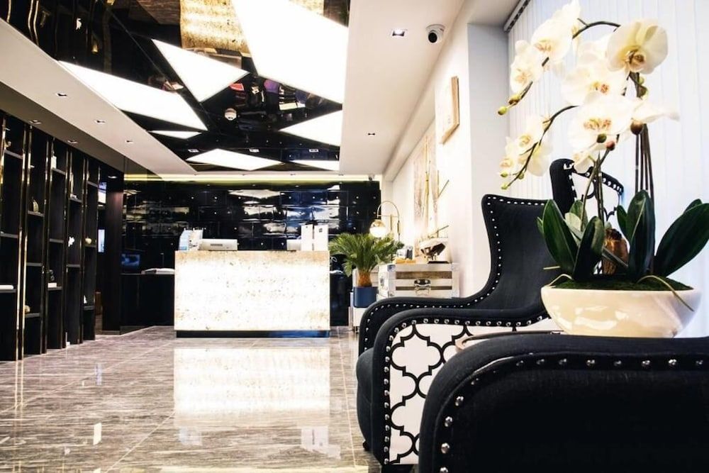Sora Hotel Silom 2