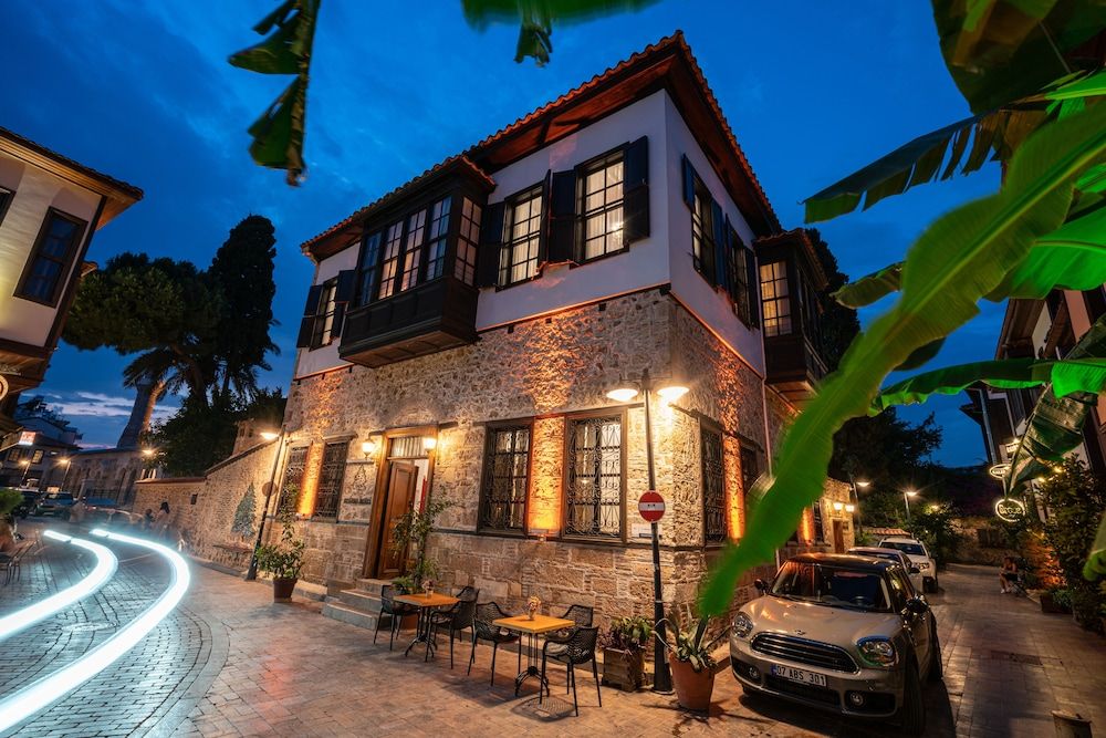 Cedrus Hotel 1
