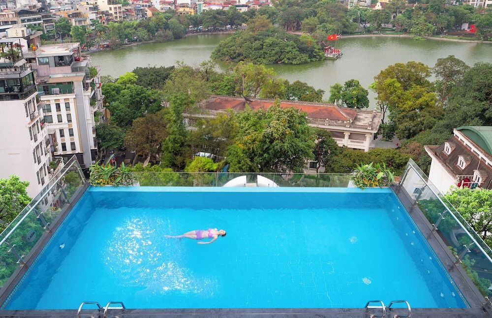 The Oriental Jade Hotel 1
