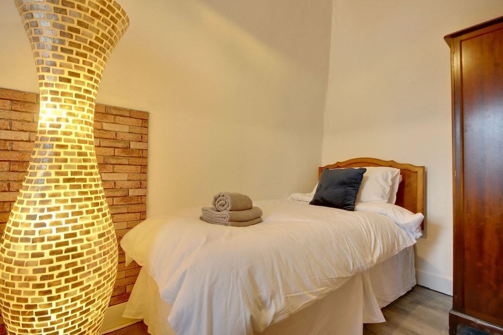 Loft on the Common- Near Southsea Beach 2