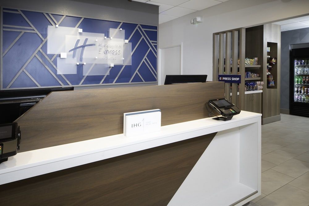 Holiday Inn Express & Suites ATLANTA-JOHNS CREEK by IHG 1