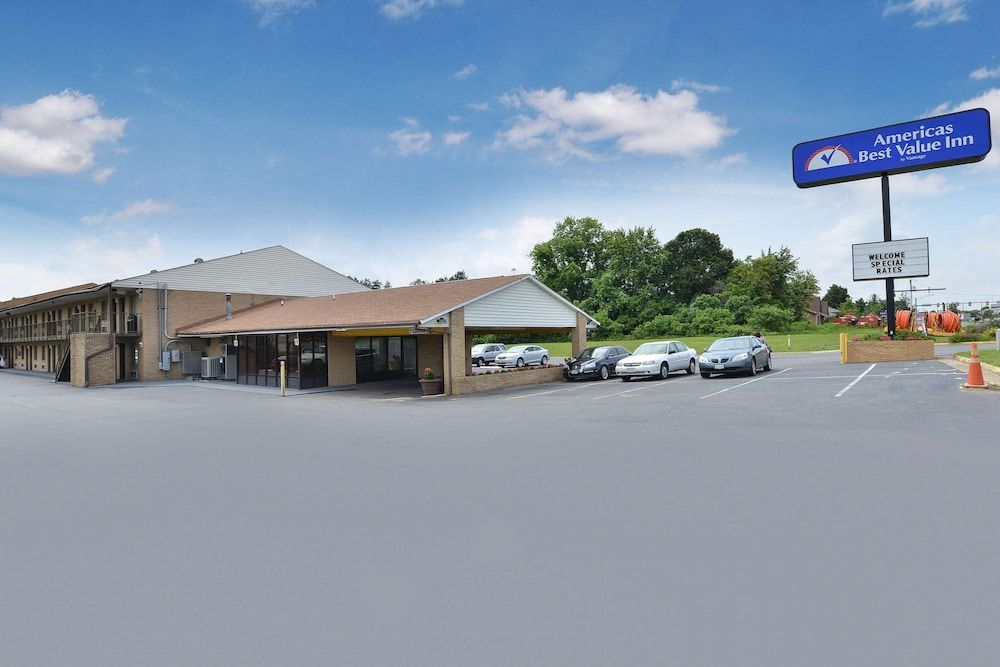 Americas Best Value Inn - Fredericksburg North 1