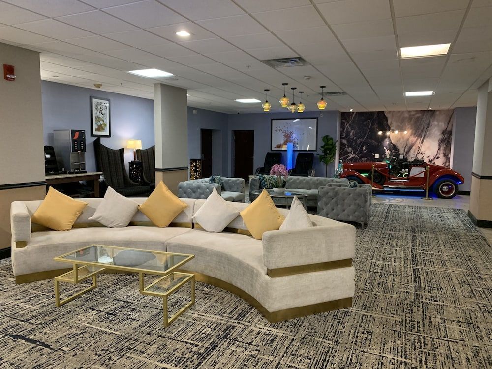 Albany Airport Inn 1