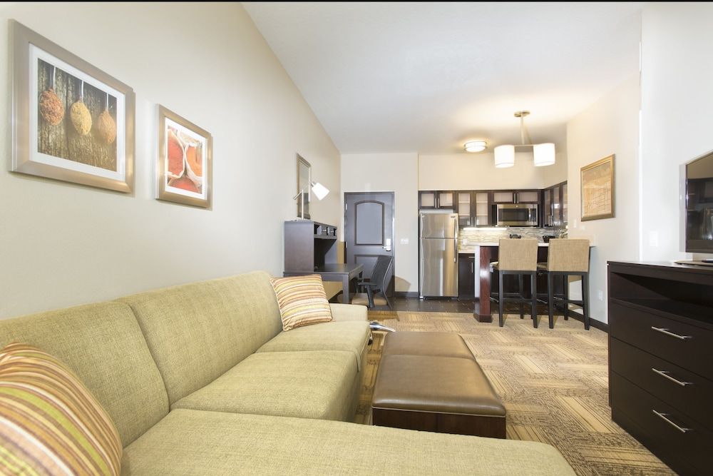 Staybridge Suites ORLANDO AT SEAWORLD by IHG 2