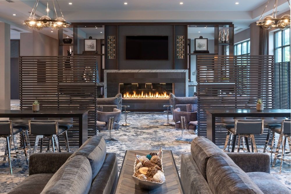 Fairfield Inn & Suites by Marriott Boston Waltham 1