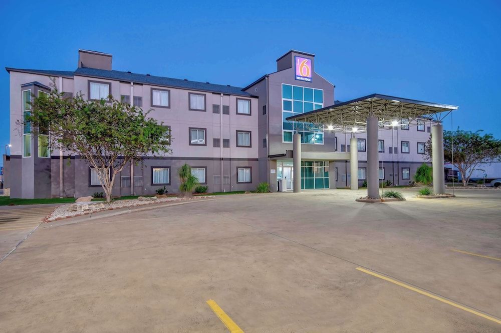 Motel 6 Harlingen, TX 1