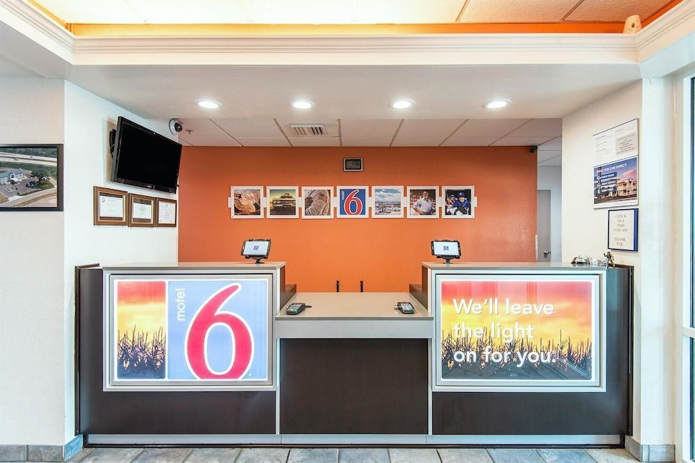 Motel 6 Junction City, KS 1