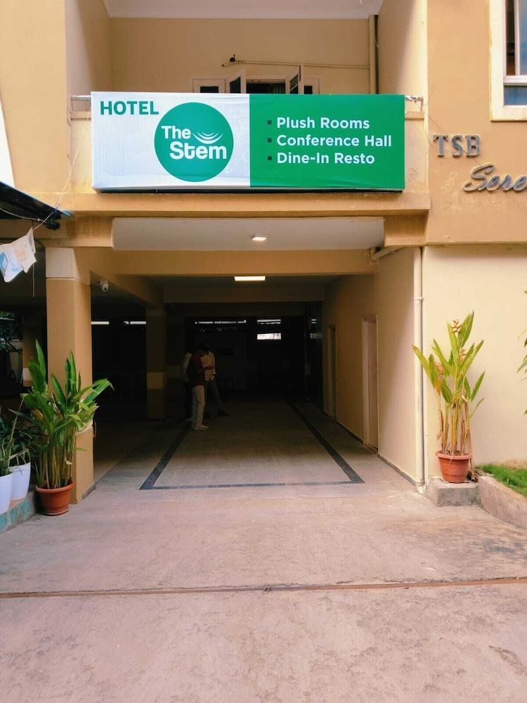 FabHotel The Stem 1