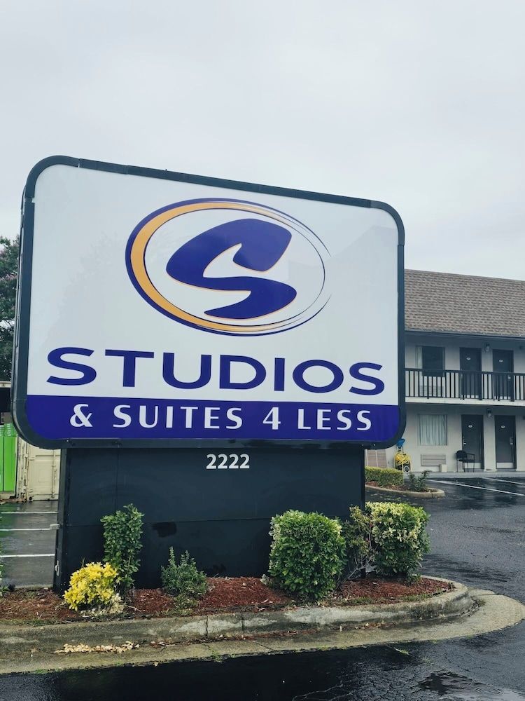 STUDIOS & SUITES 4 LESS CHESAPEAKE 1