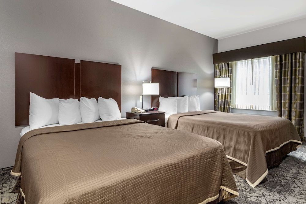 Best Western Oakdale Inn 1