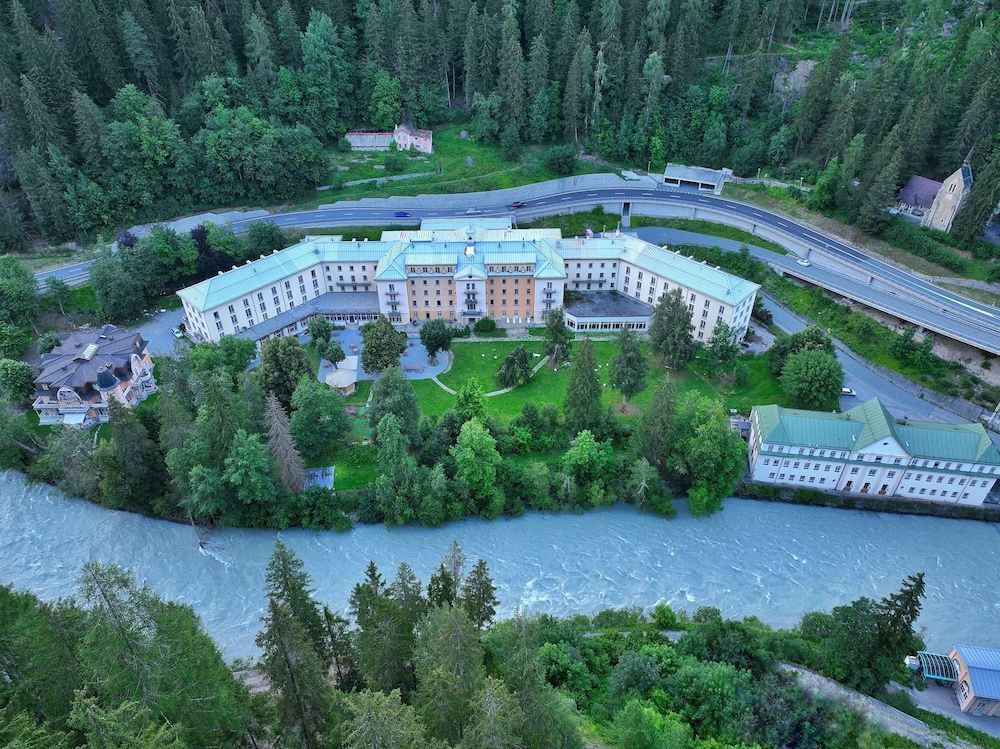 Scuol Palace - Culture, Nature & Health 1