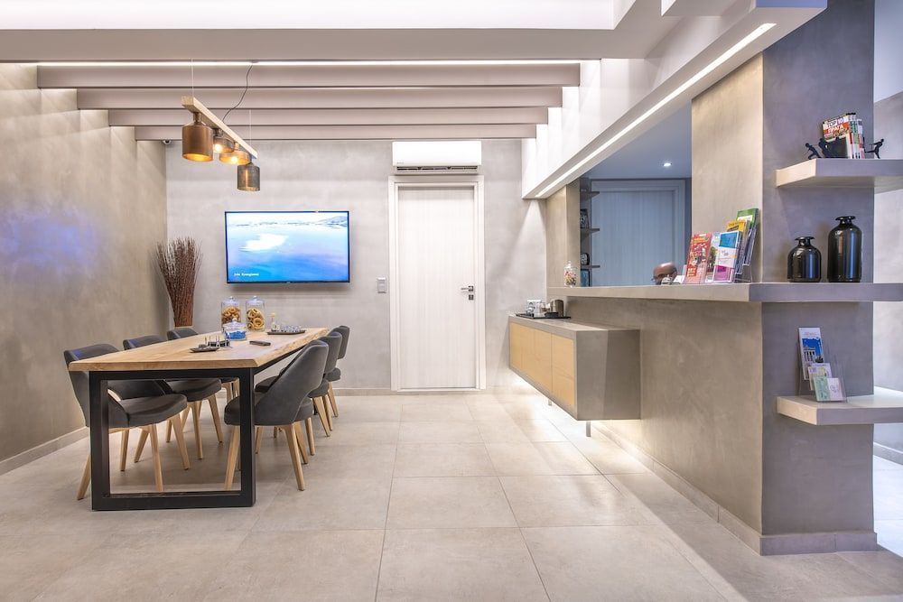 Acropolis Stay 2