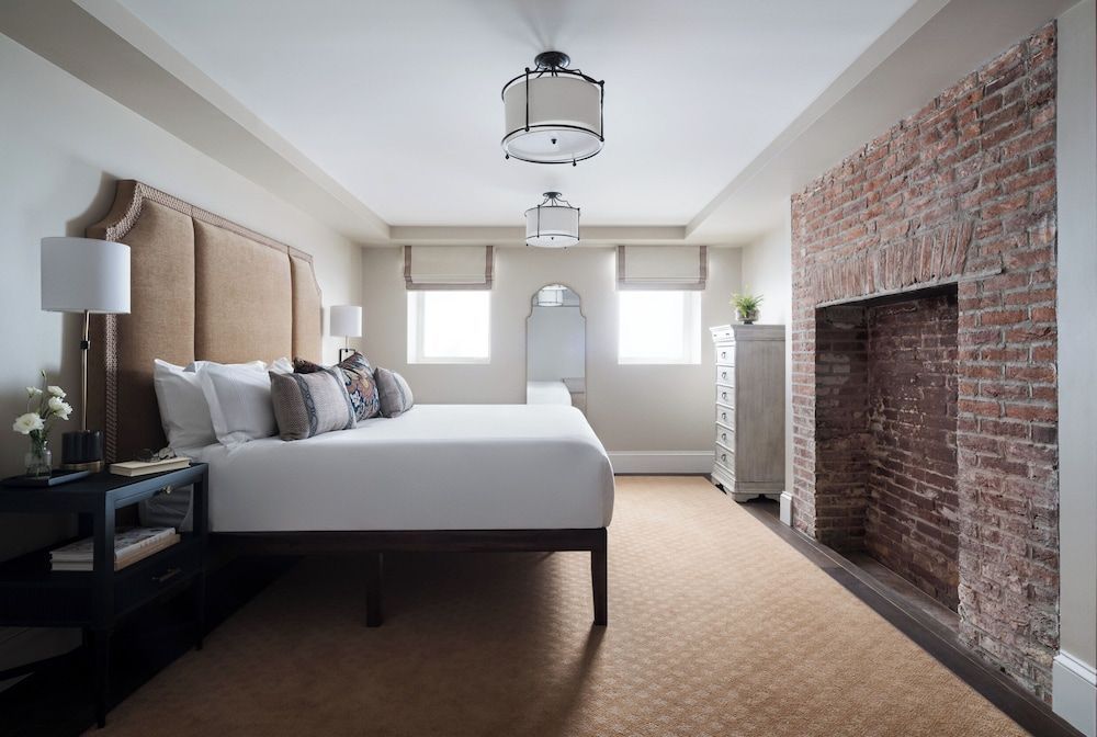 86 State Circle - Luxury Boutique Hotel 2