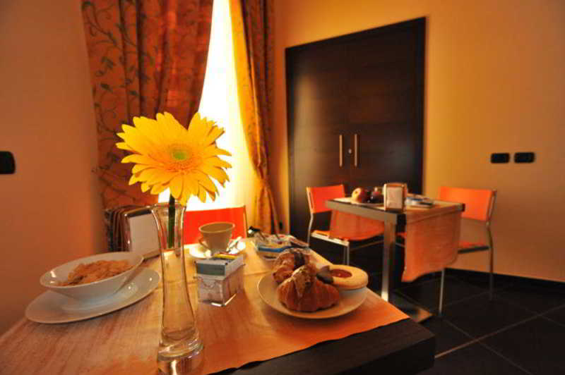 Cenci Bed & Breakfast Fontana di Trevi 1