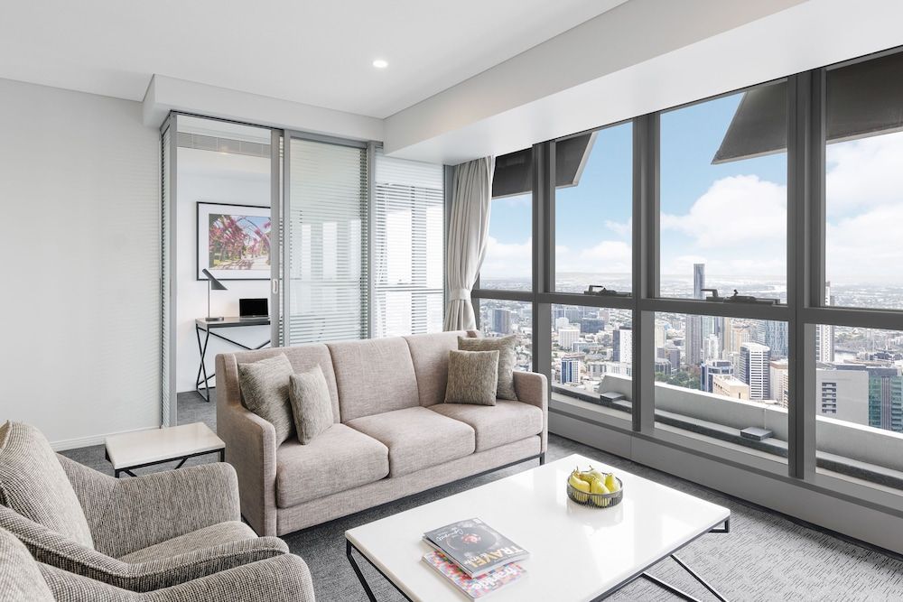 Meriton Suites Herschel Street, Brisbane 1