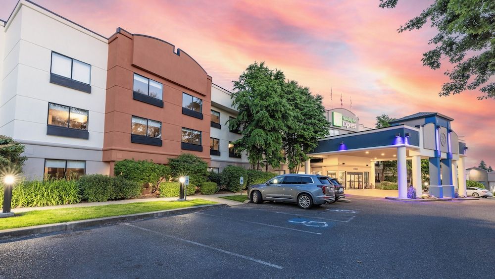 Holiday Inn Express BELLINGHAM by IHG 1