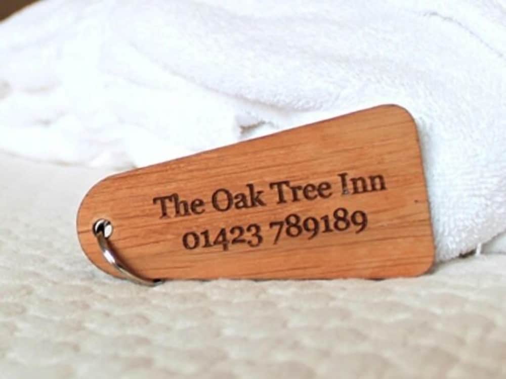 Oak Tree Inn 2