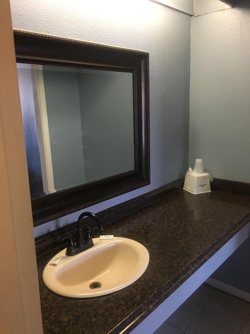 Cumberland Inn - Near Downtown 1