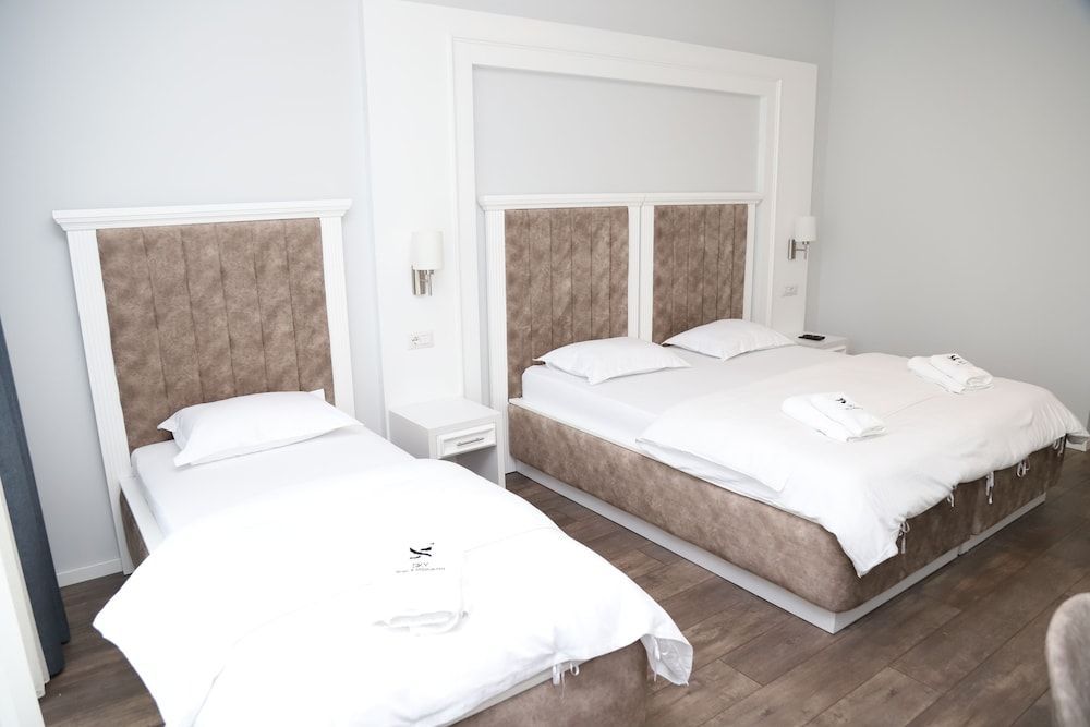 Sky Hotel 2