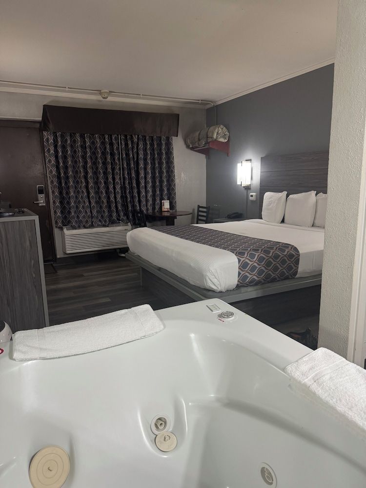 Blue Star Motel 1