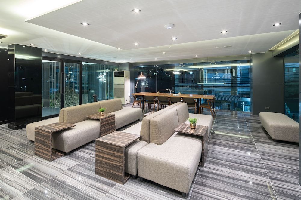 Amarin Hotel Rama 8 1