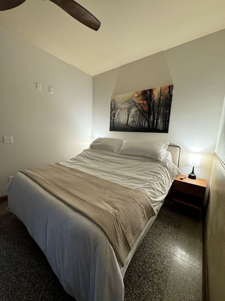 The Lodge Luxury Suites 2