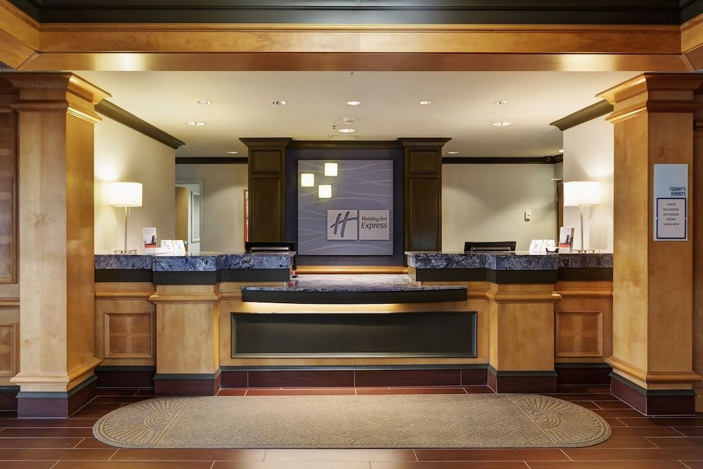Holiday Inn Express & Suites WARWICK-PROVIDENCE (AIRPORT) by IHG 2