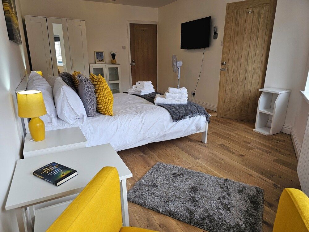 Charming 1-bed Apartment in Cromer Town Centre 2