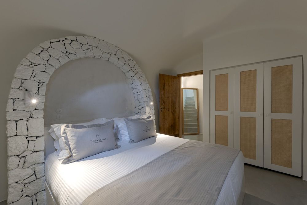 Thera Villas 2