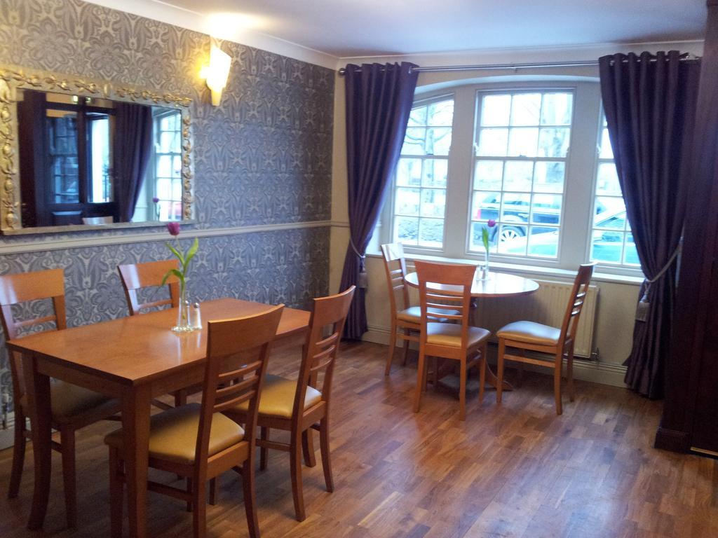 Blarney Castle Hotel 2
