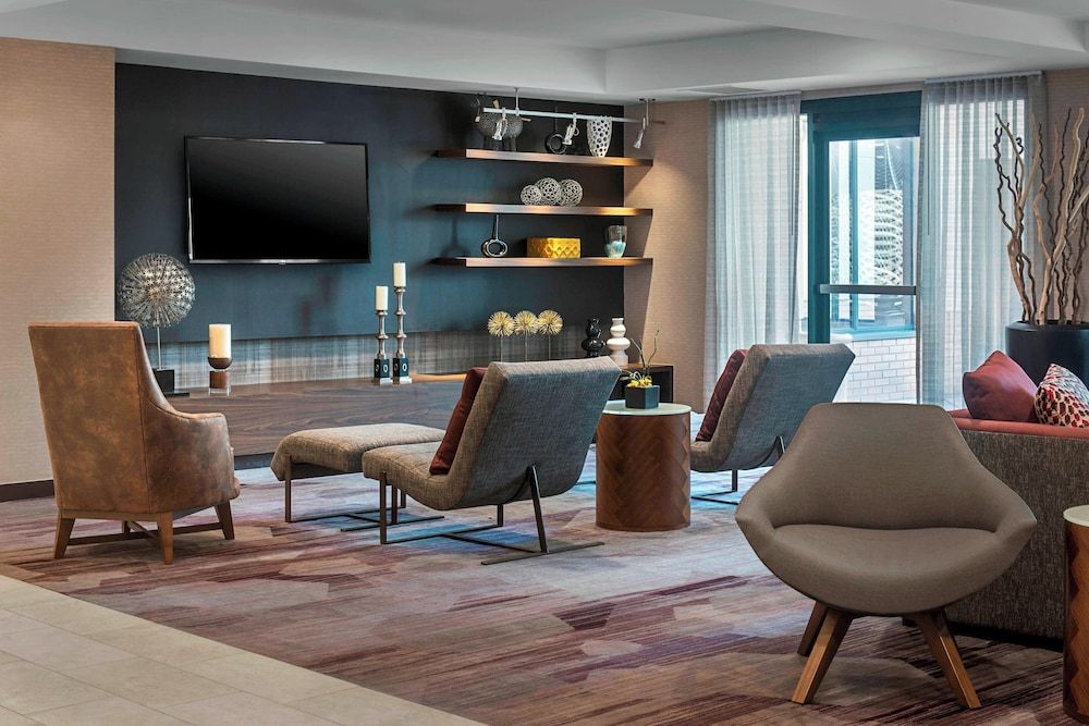 Courtyard By Marriott Jersey City Newport 2