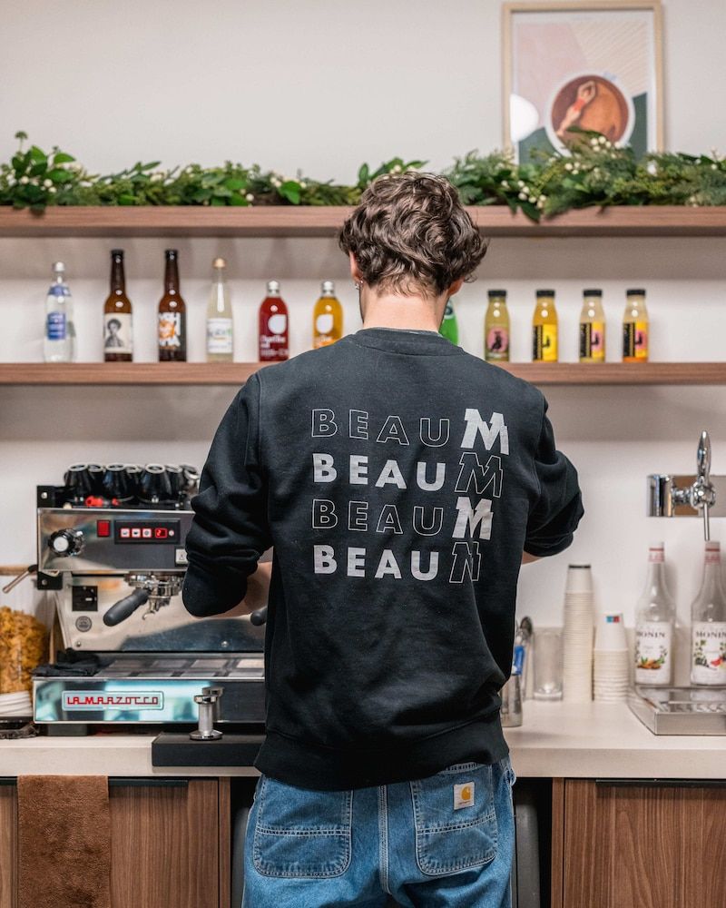 Beau M Paris 1