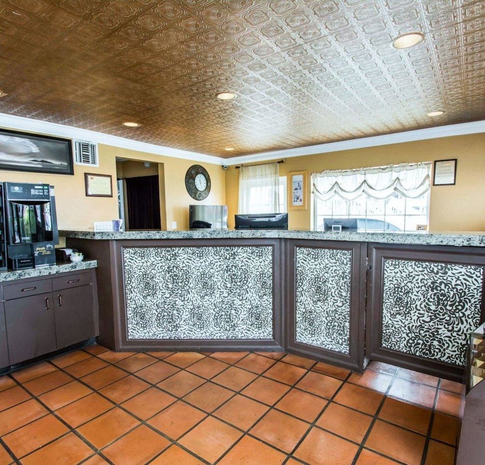 Econo Lodge Cocoa Beach - near the Port 2