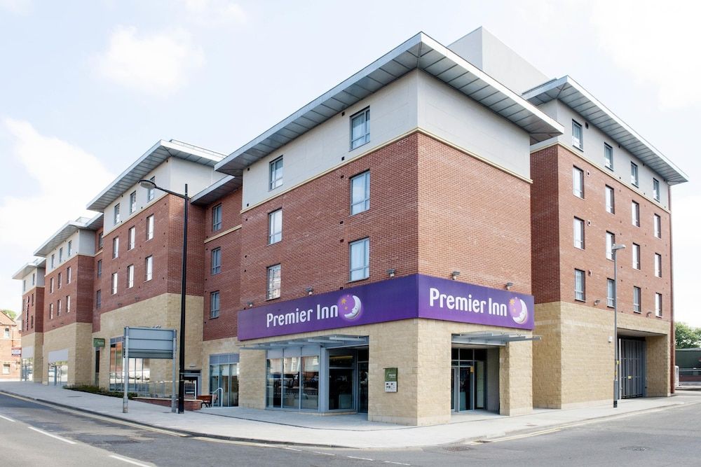 Premier Inn Lincoln City Centre 1