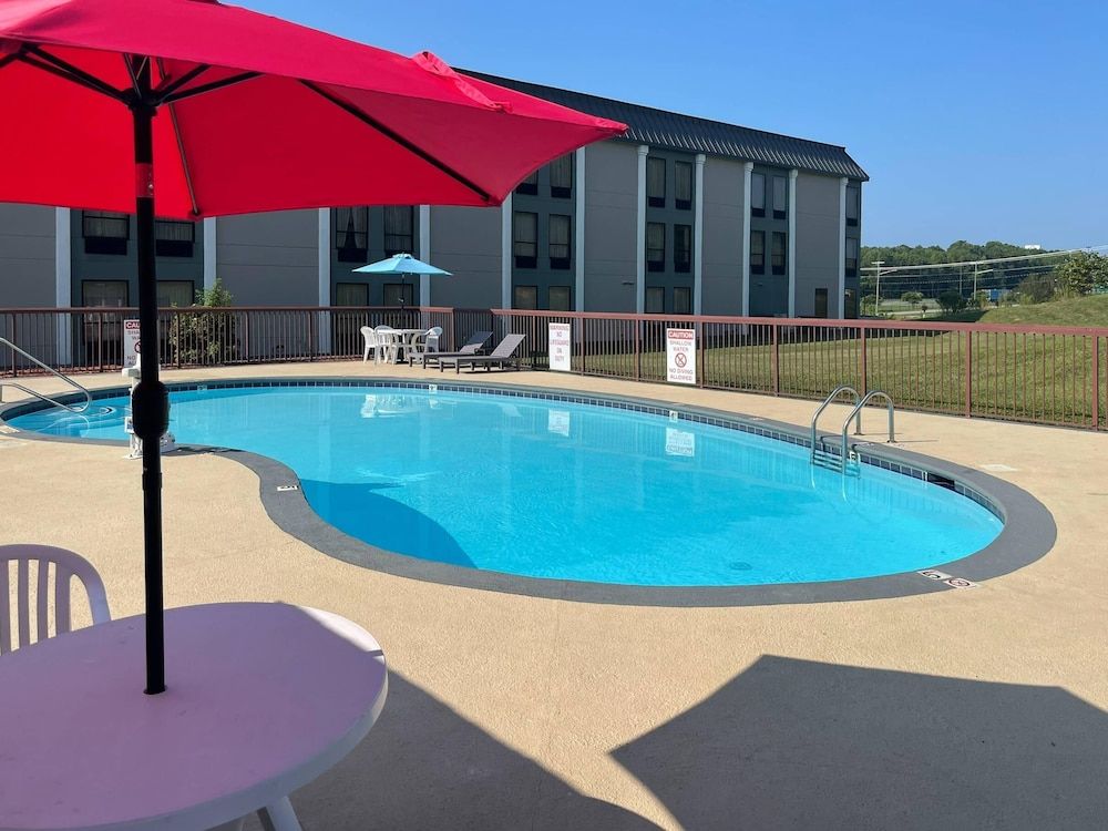 Quality Inn & Suites Lexington South 1