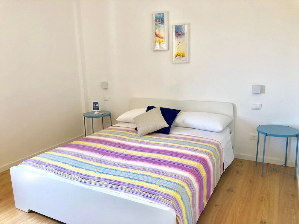 Mondello Beach Rooms - by the sea 2