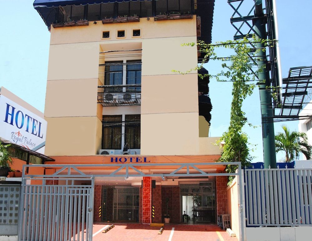 Hotel Royal Palace 1