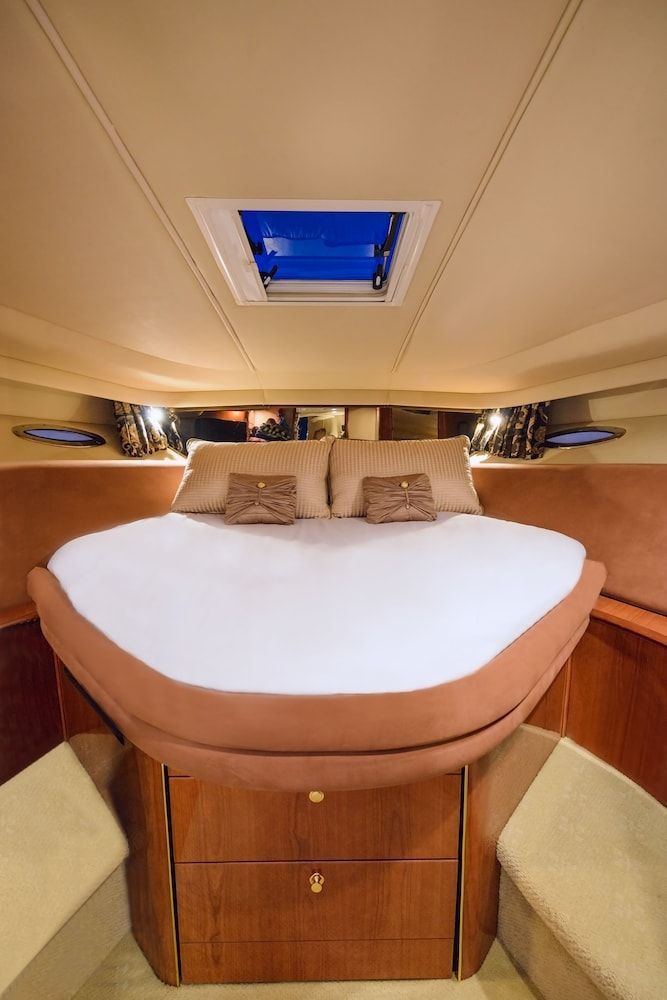 Luxury Yacht Hotel 2
