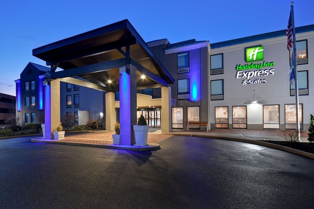 Holiday Inn Express & Suites Allentown-Dorney Park Area by IHG 1