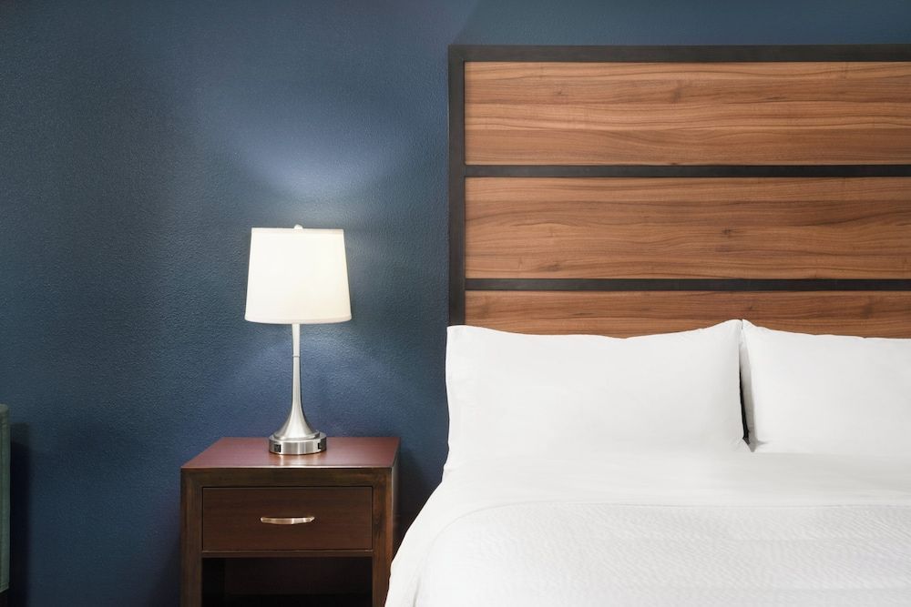 Garner Hotel Topeka West by IHG 1