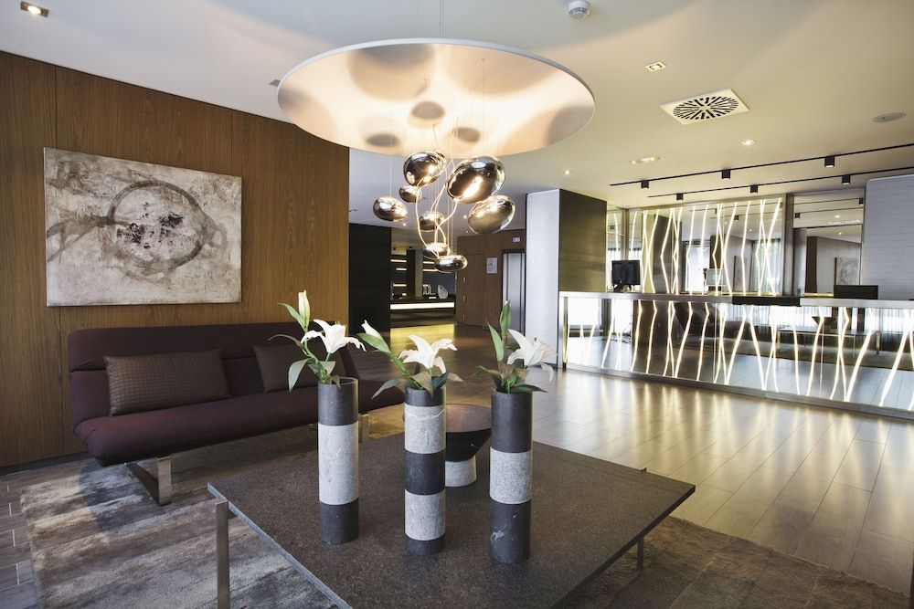 AC Hotel Atocha by Marriott 2