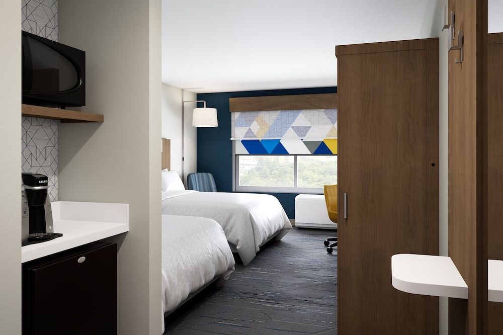 Holiday Inn Express & Suites GLEN ROSE by IHG 1