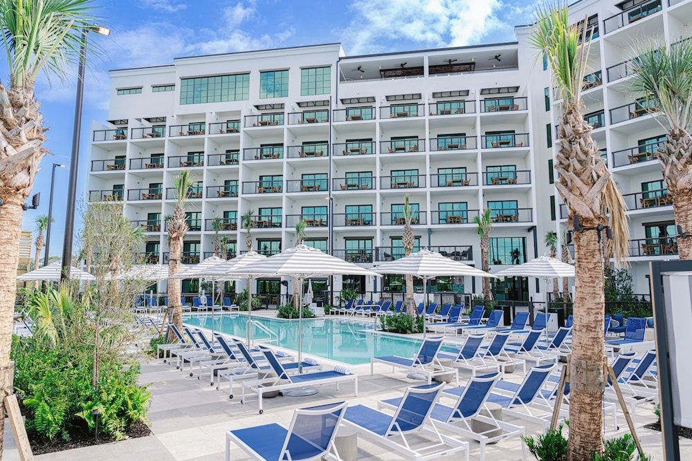 The Perry Hotel Naples 1