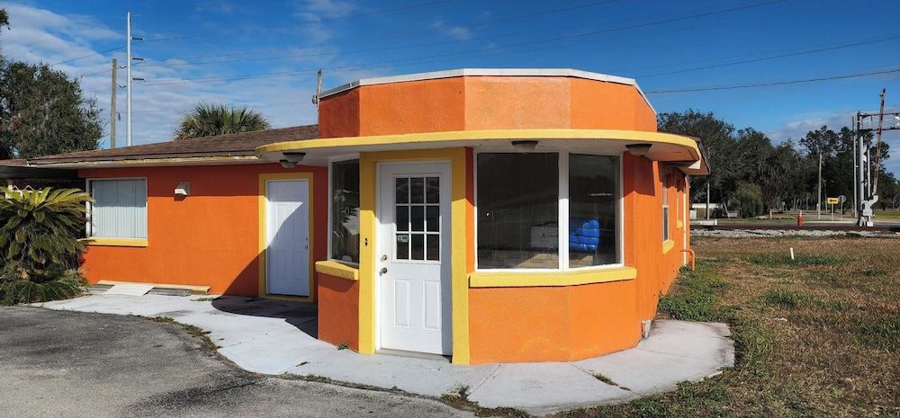 OYO Superior Budget Inn Bartow 1