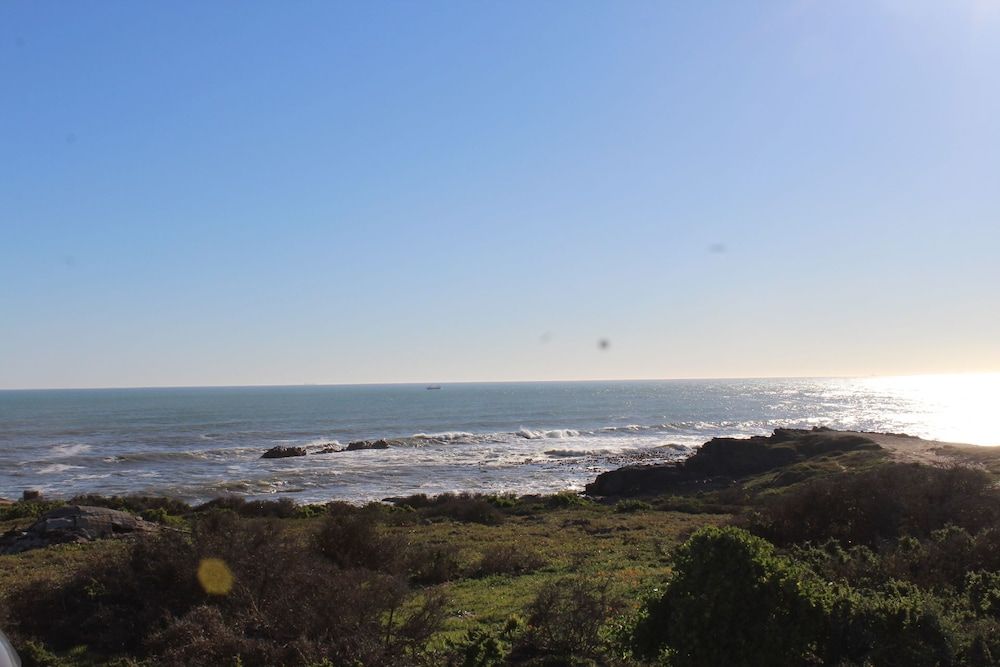 West Coast Seaside Getaway 1