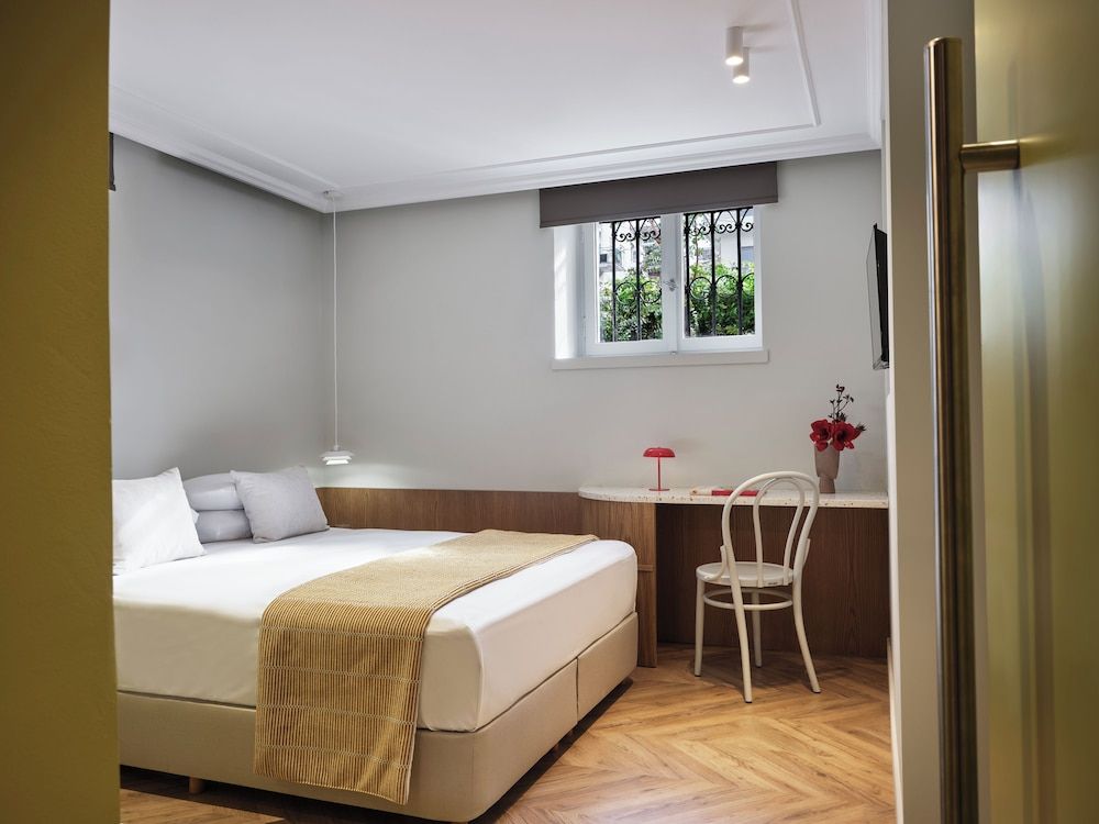 Presidential Suites, by Athens Stay 1