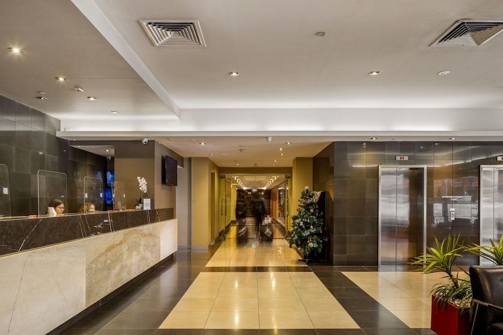 Atlantis Hotel Melbourne 1